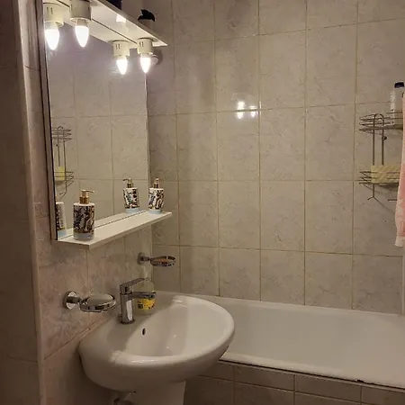 Large And Comfortable Mall Vitan Area Apartamento *