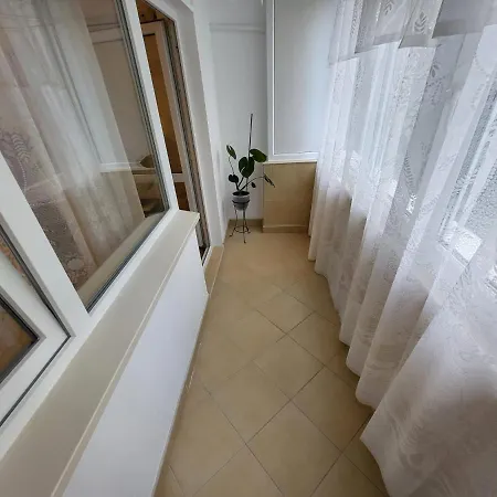 Large And Comfortable Mall Vitan Area Διαμέρισμα