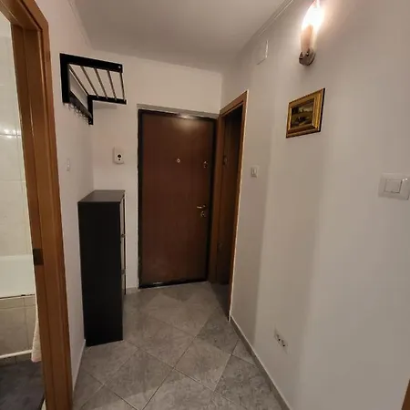 Daire Large And Comfortable Mall Vitan Area