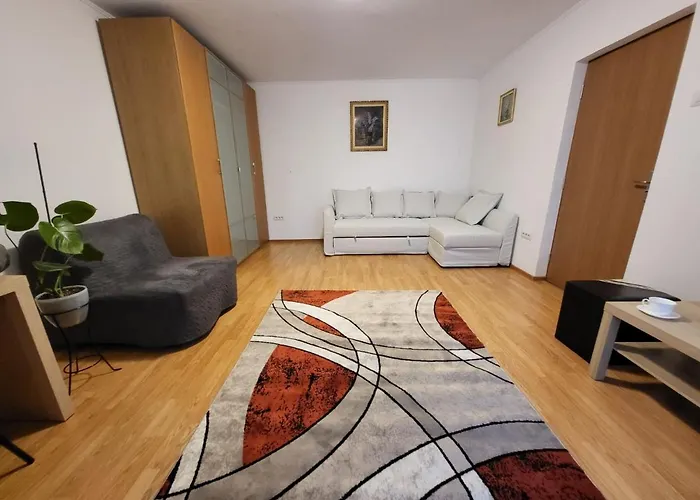 Apartman Large And Comfortable Mall Vitan Area *