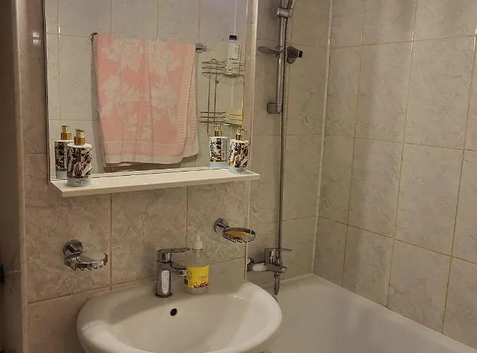 Apartman Large And Comfortable Mall Vitan Area