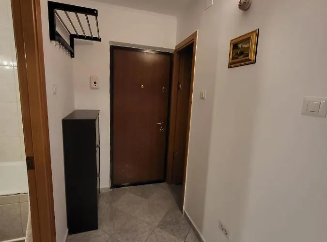 Appartement Large And Comfortable Mall Vitan Area