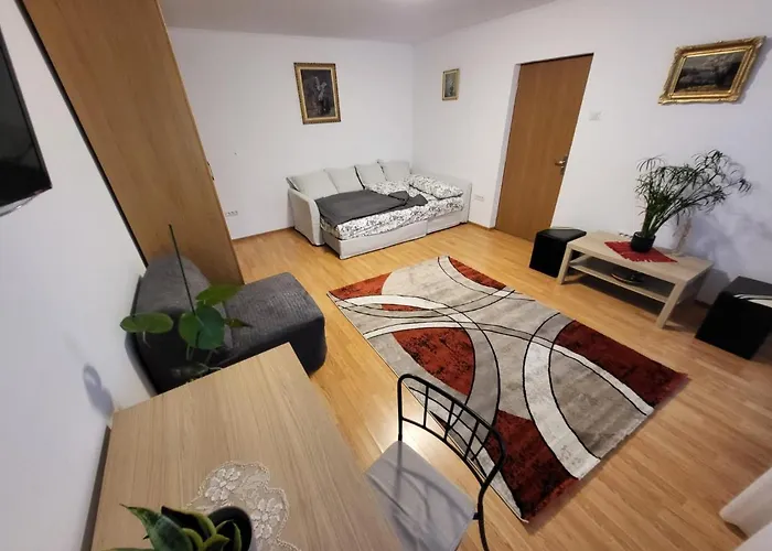 Large And Comfortable Mall Vitan Area * Bucarest