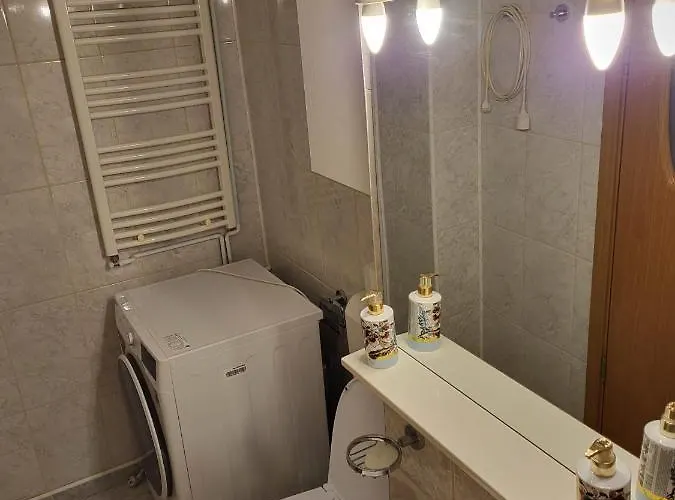 Large And Comfortable Mall Vitan Area Bukarest